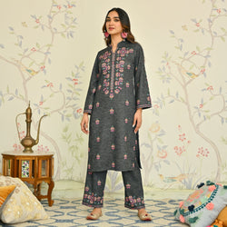 Black Geometric Floral Woollen Kurta Set with Embroidery Detail