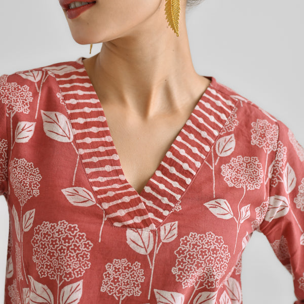 Brick Red Contemporary Dabu Inspired Cotton Tunic with V Neckline