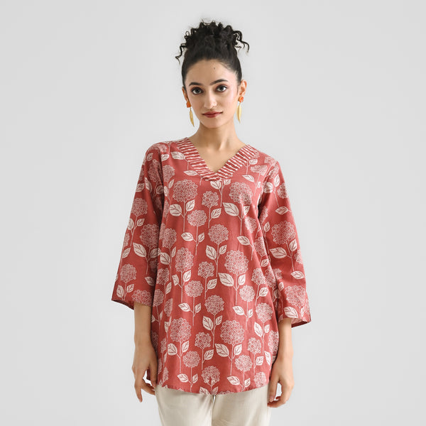Brick Red Contemporary Dabu Inspired Cotton Tunic with V Neckline