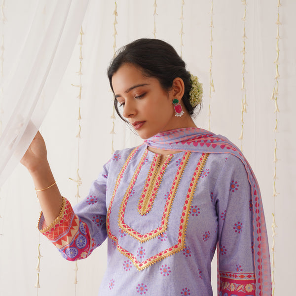 Lilac Kurta Pant Set with Gota Detailing & Dupatta