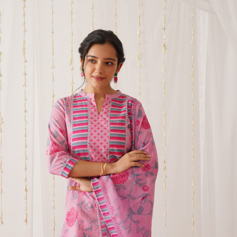 Pink Floral Printed Kurta Pant Set with Gota Detailing & Dupatta