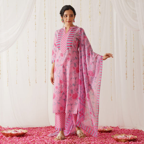 Pink Floral Printed Kurta Pant Set with Gota Detailing & Dupatta
