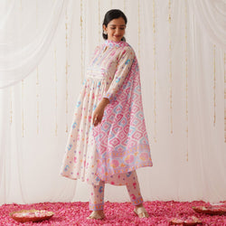 Blush Pink Neck Embroidered Kurta Pant Set with Dupatta