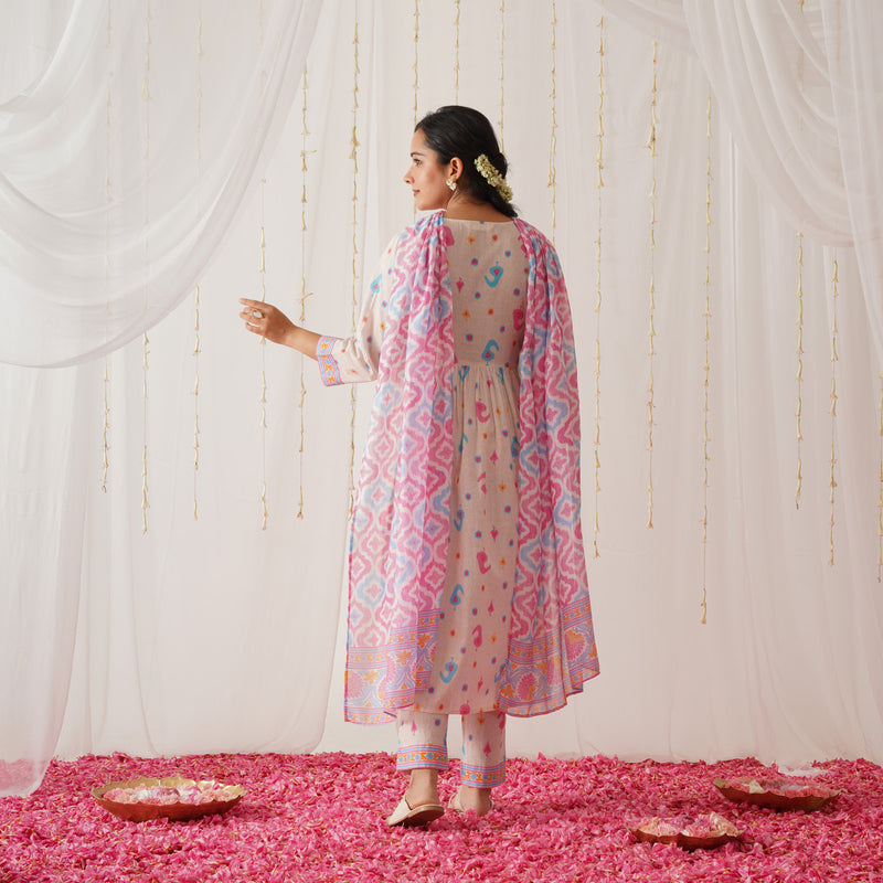 Blush Pink Neck Embroidered Kurta Pant Set with Dupatta