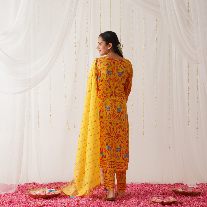 Yellow Neck Embroidered Kurta Pant Set with Dupatta