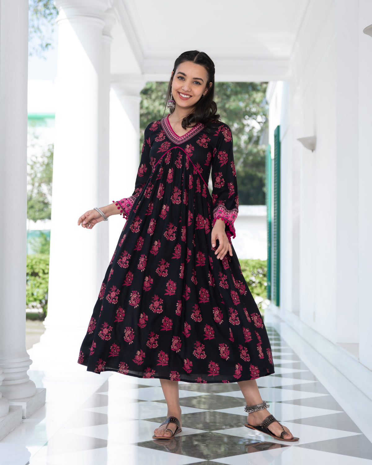 Black and Pink V Neck Gathered Dress