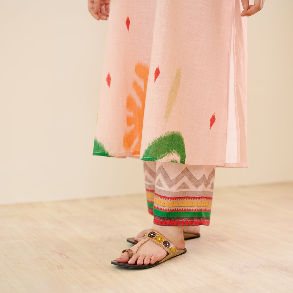 Loomlight Slub Cotton Ikat Inspired Kurta Set - Peach