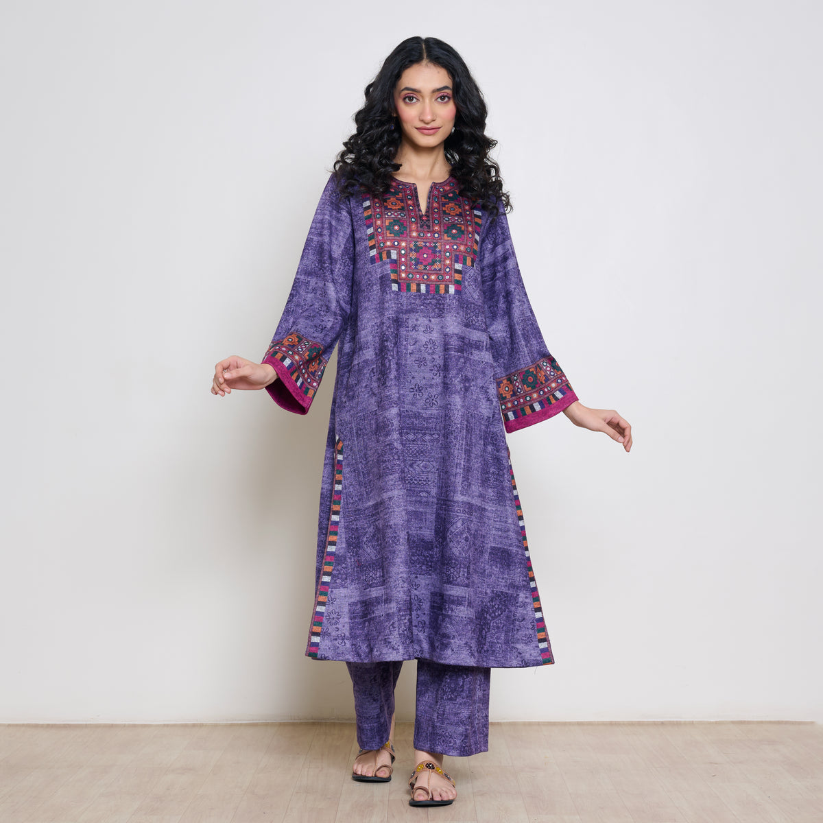 Banjara Woollen Hand Embroidered Kurta Set - Violet