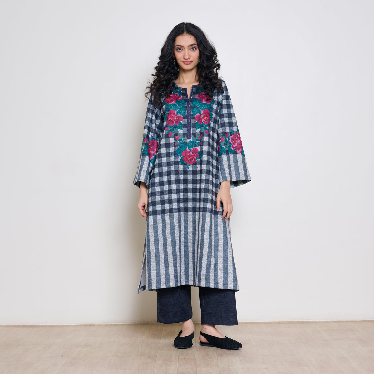 Evermore Woollen Hand Embroidered Kurta Set - Charcoal