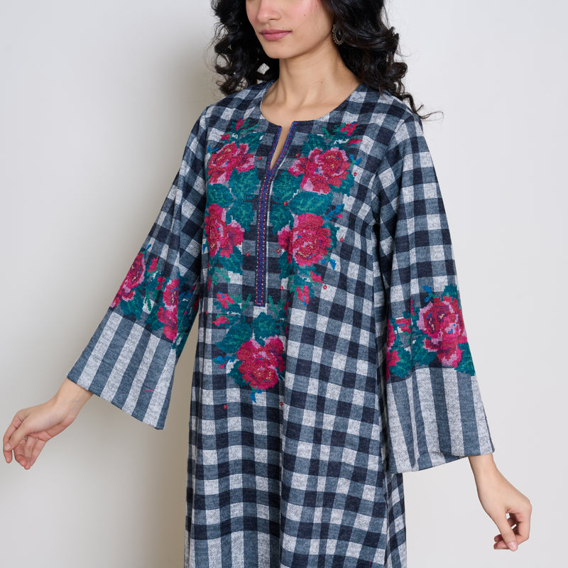 Evermore Woollen Hand Embroidered Kurta - Charcoal