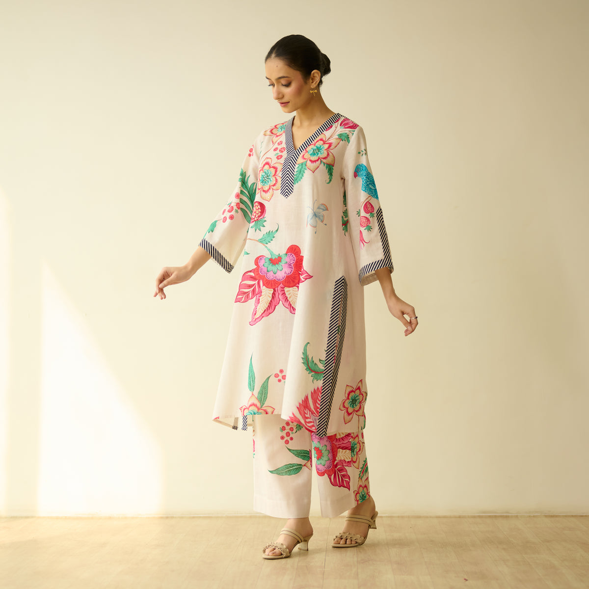 Dil Slub Cotton Hand Embroidered Kurta Set - Butter White