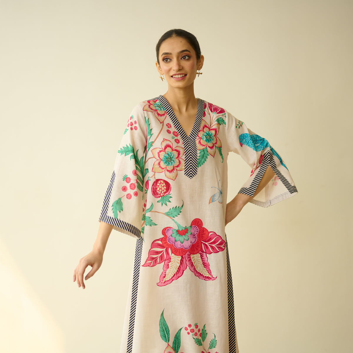 Dil Slub Cotton Hand Embroidered Kurta Set - Butter White