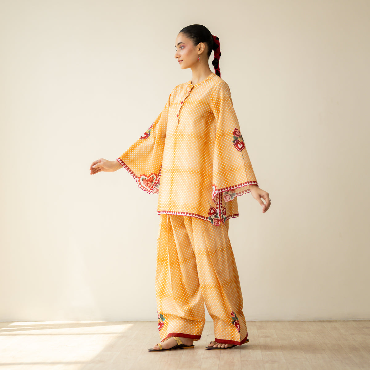 Chameli Mulmul Cotton Farshi Set - Turmeric