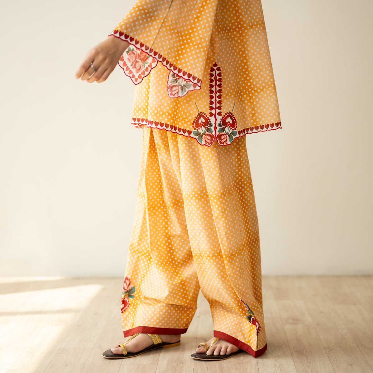 Chameli Mulmul Cotton Farshi Set - Turmeric