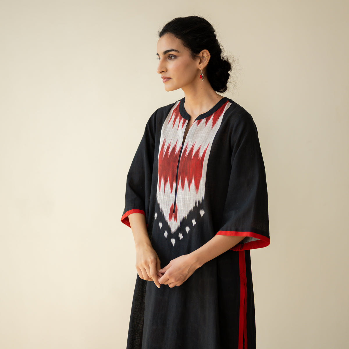 Rekha Slub Cotton Statement Kurta Set - Black