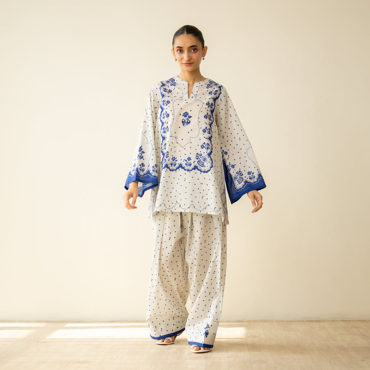 Senorita Hand Embroidered Mulmul Cotton Farshi Set - Blue