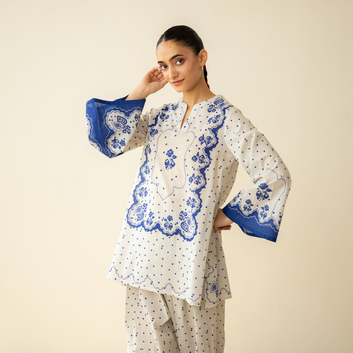 Senorita Hand Embroidered Mulmul Cotton Farshi Set - Blue