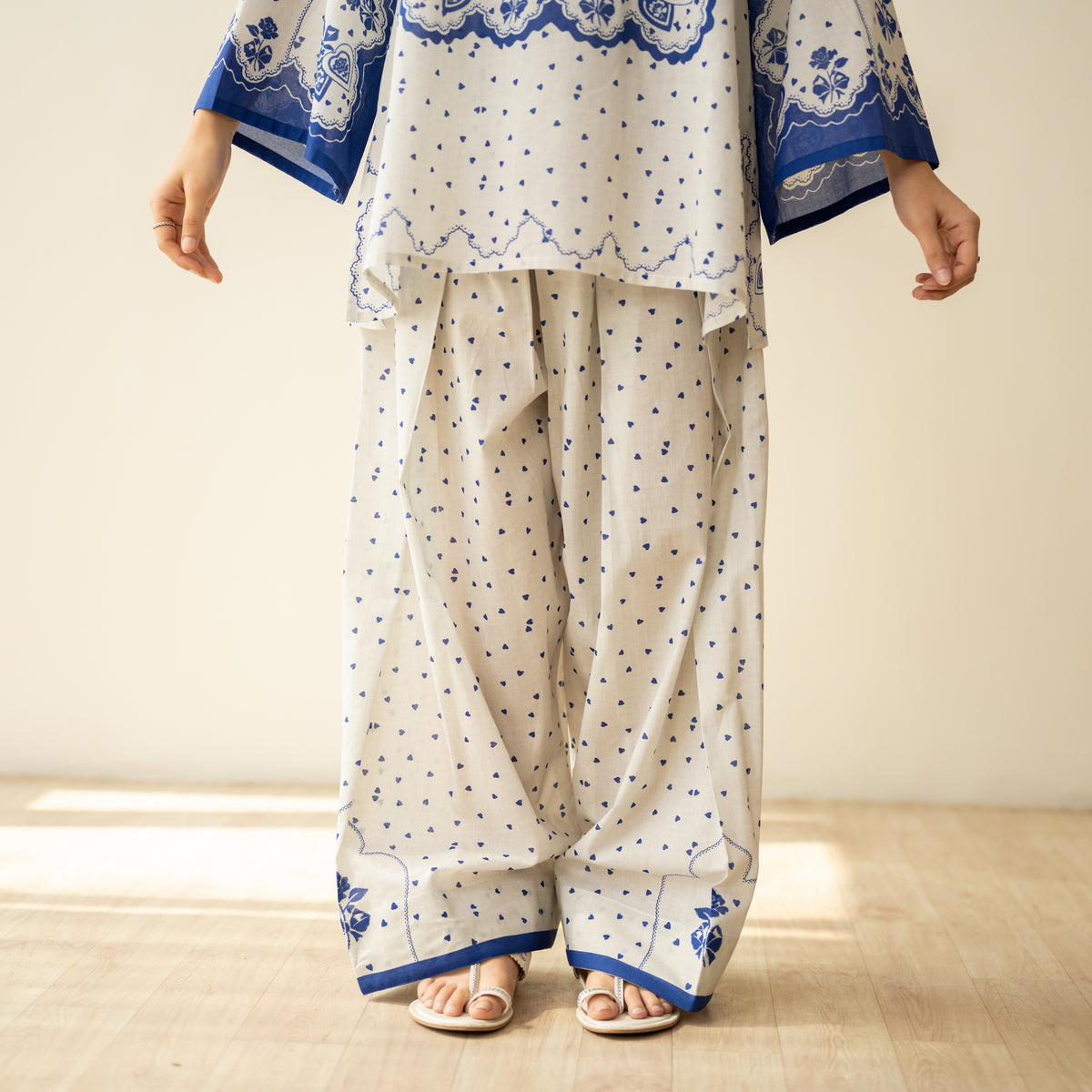 Senorita Hand Embroidered Mulmul Cotton Farshi Set - Blue