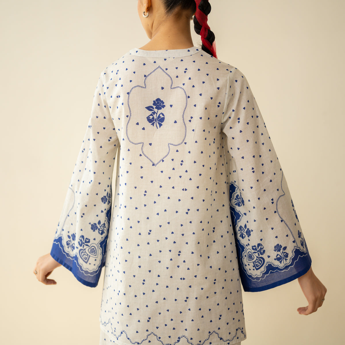Senorita Hand Embroidered Mulmul Cotton Farshi Set - Blue