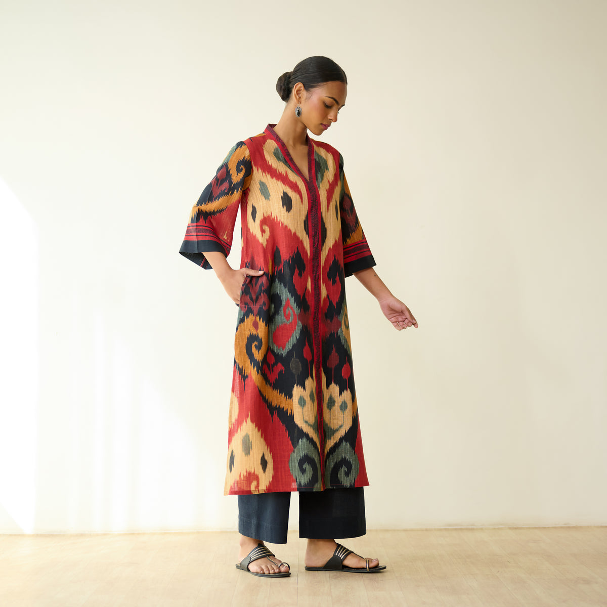 Maheeka Slub Cotton Kurta - Black