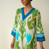 Maayra Slub Cotton Kurta Set - Parrot Green