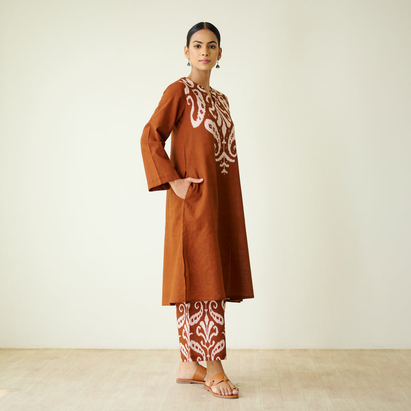 Resha Slub Cotton Kurta Set with Mukaish Work - Brown