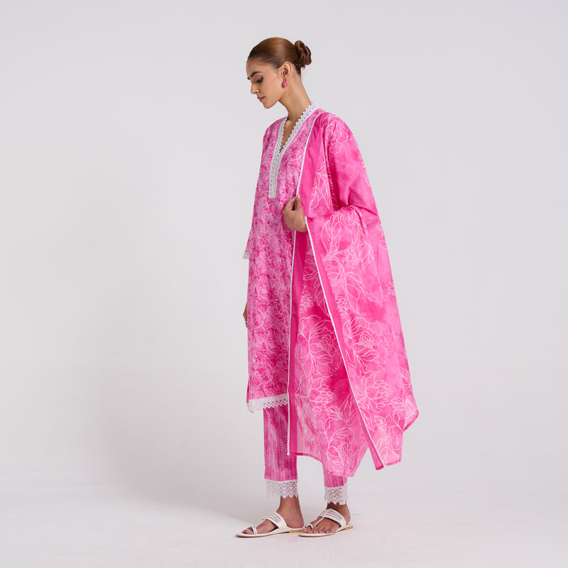 Pink Pure Cotton Kurta Set with Dupatta and Lace Detail