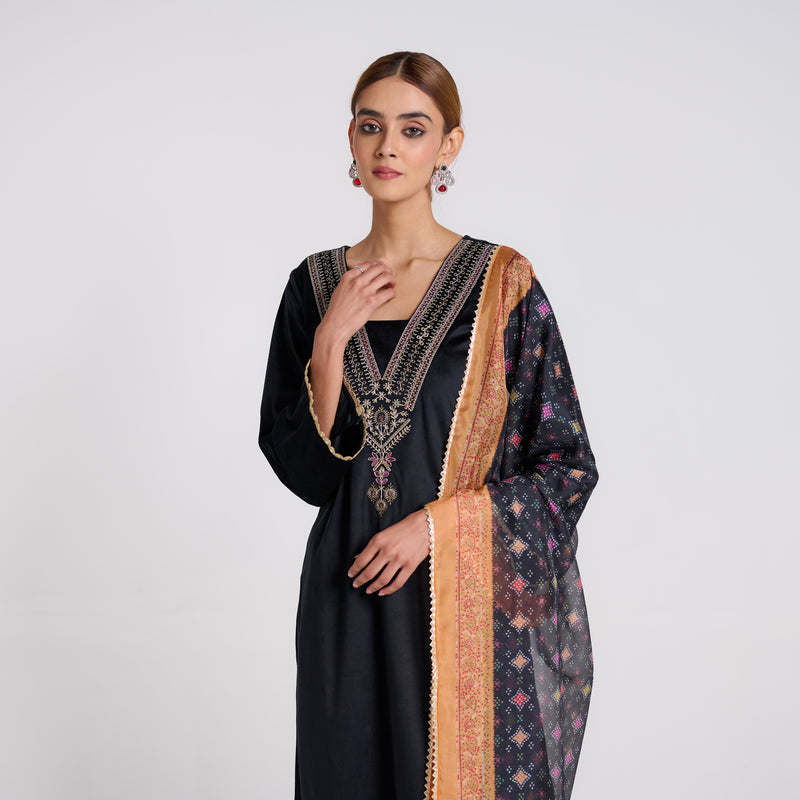 Black Embroidered Zareen Velvet Set with Dupatta