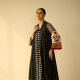 Sangria Fine Slub Cotton Kurta - Black