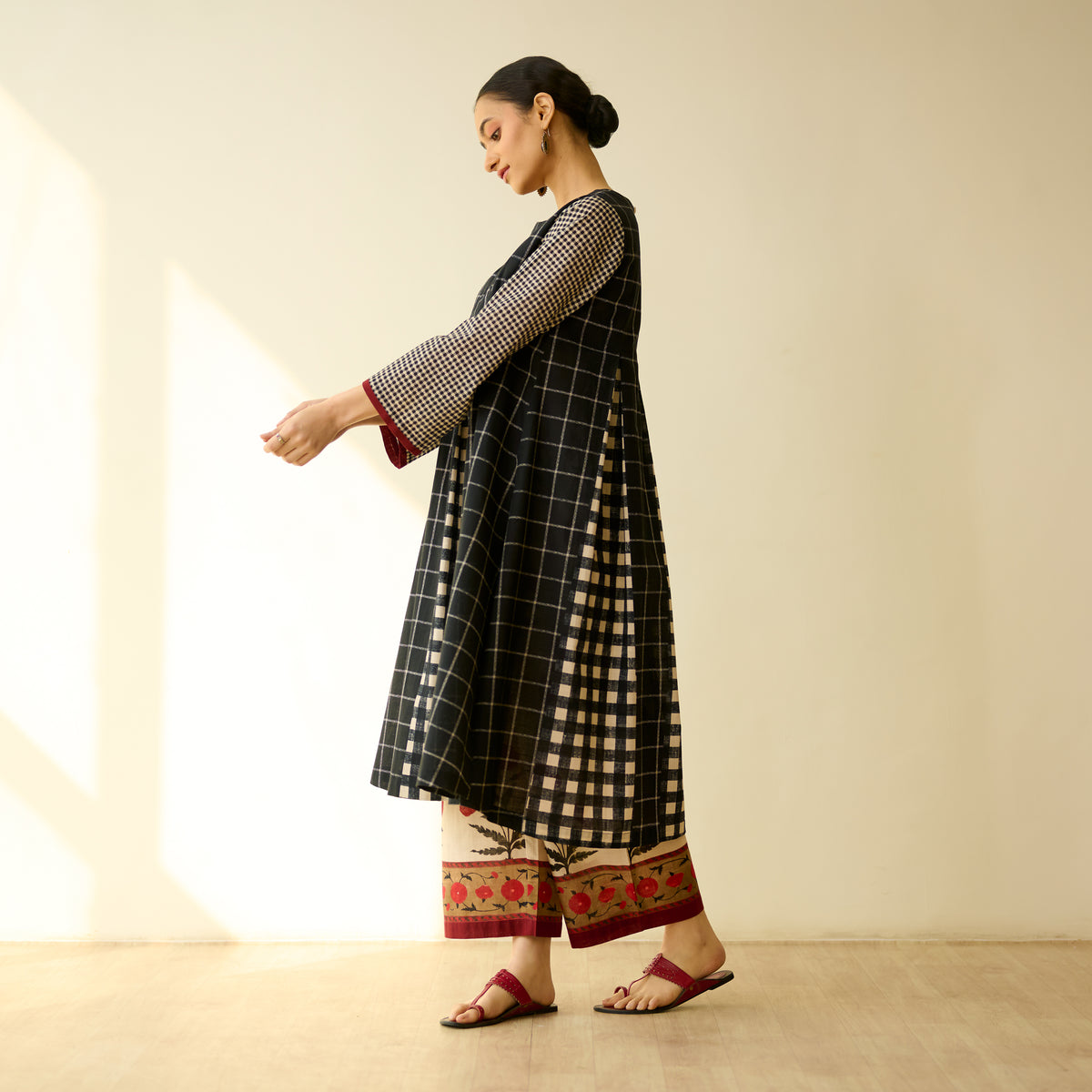 Pattern Play Fine Slub Cotton Kurta Set - Black