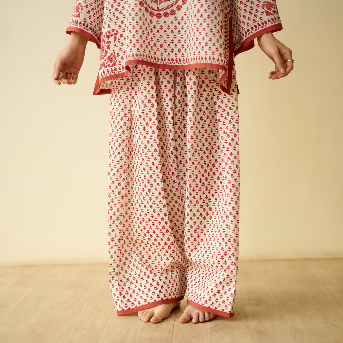 Smriti Bagh Mulmul Cotton Farsi Set - Brick Red