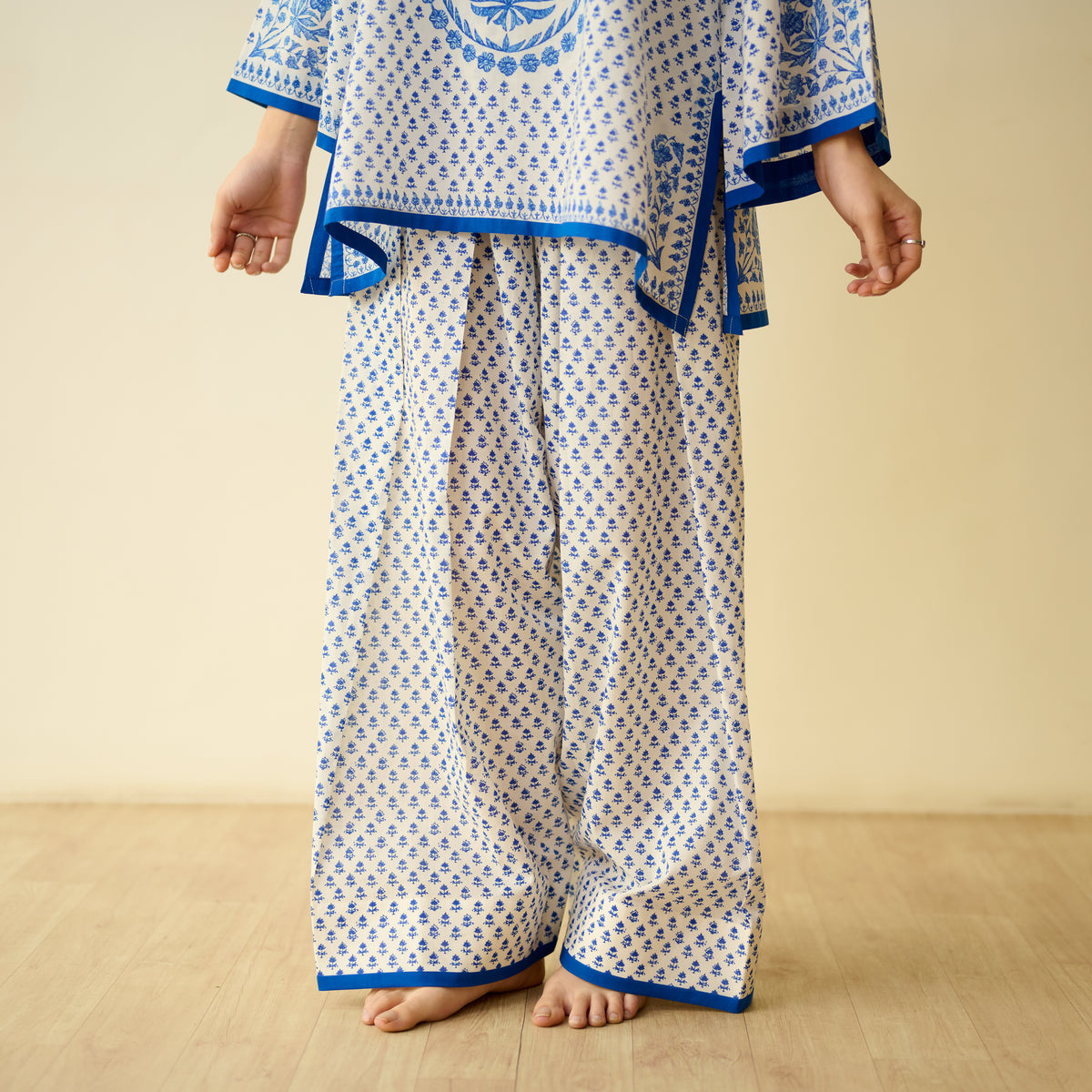 Smriti Bagh Mulmul Cotton Farsi Set - Jaipur Blue