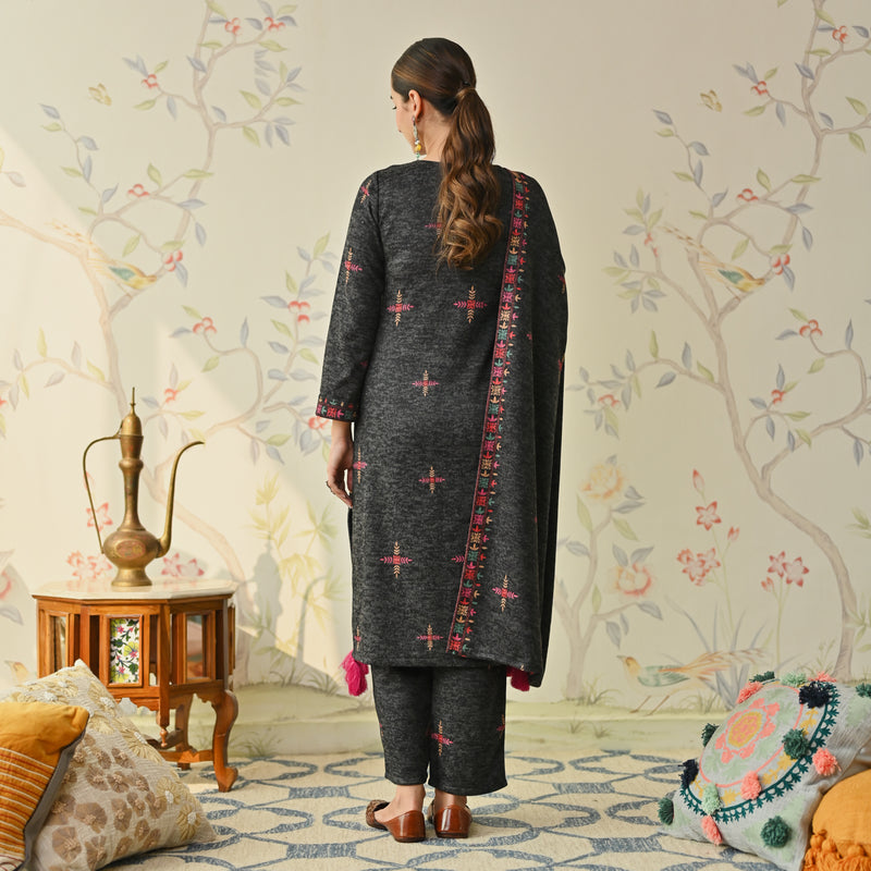 Black Embroidered & Phulkari Printed Woollen Kurta Pant Set with Dupatta