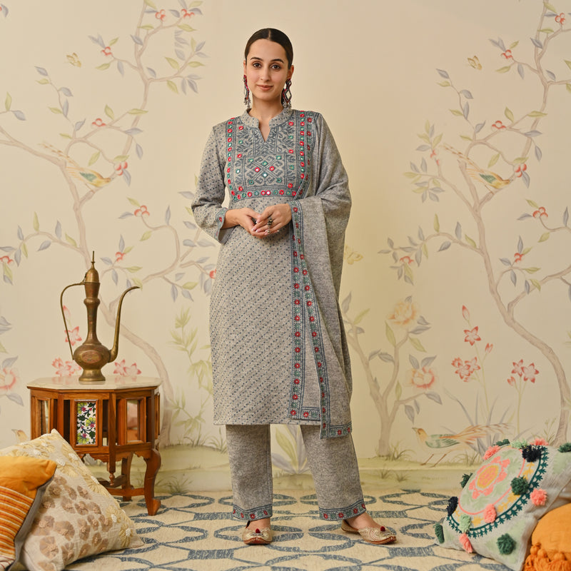 Ivory Kutch Embroidered Woollen Kurta Pant Set with Dupatta