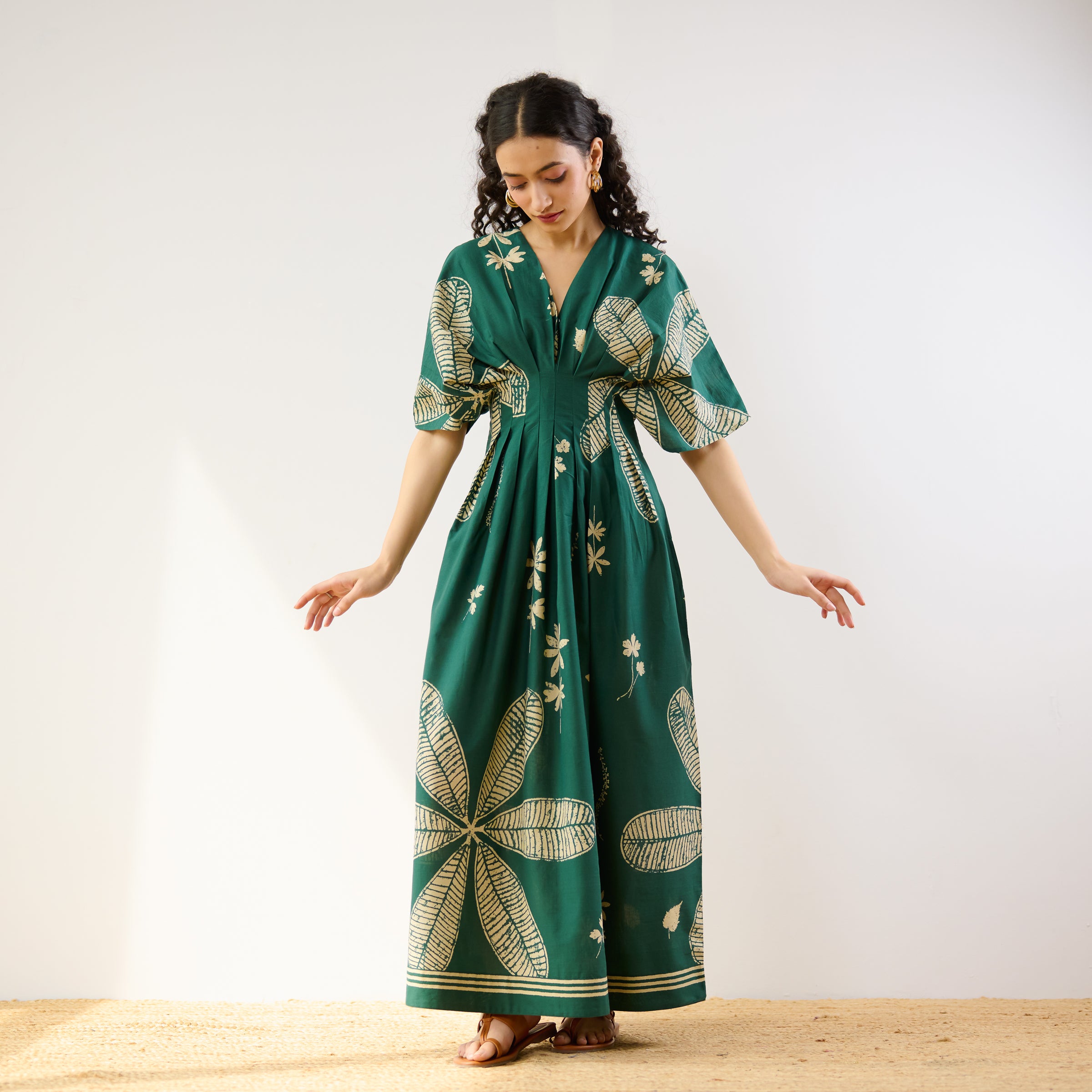 Buy Periwinkle Pleated Cotton Maxi Dress - Emerald Green | Rustorange Buy Periwinkle Pleated Cotton Maxi Dress - Emerald Green | Rustorange