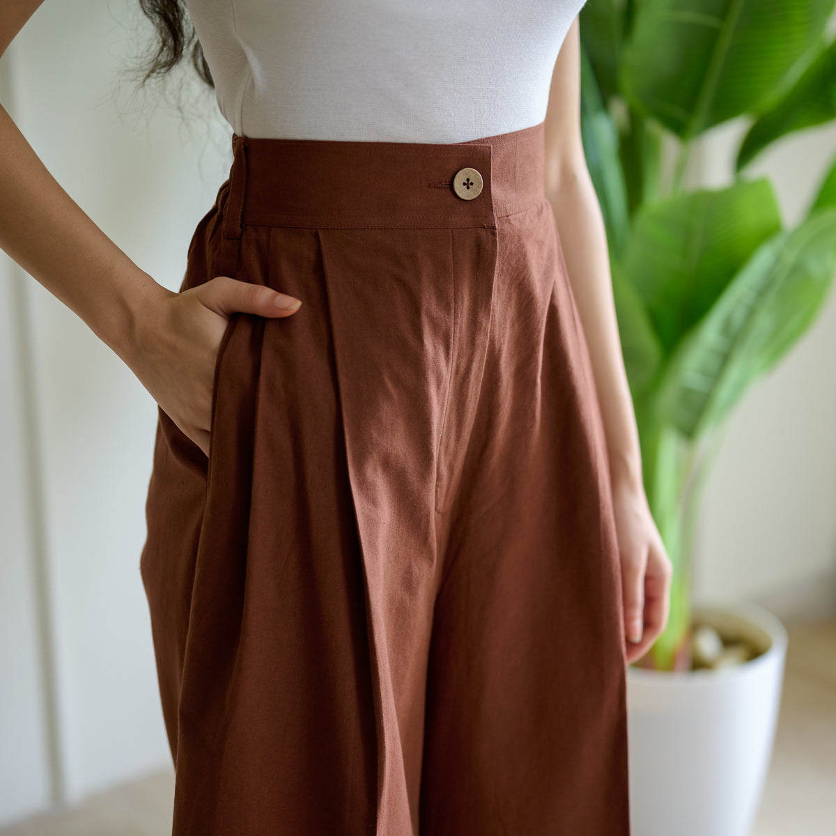 High Waist Pleated Cotton Trousers - Choco Brown