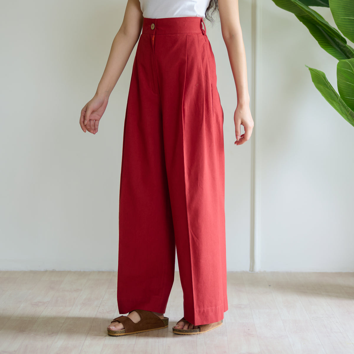 High Waist Pleated Cotton Trousers - Red