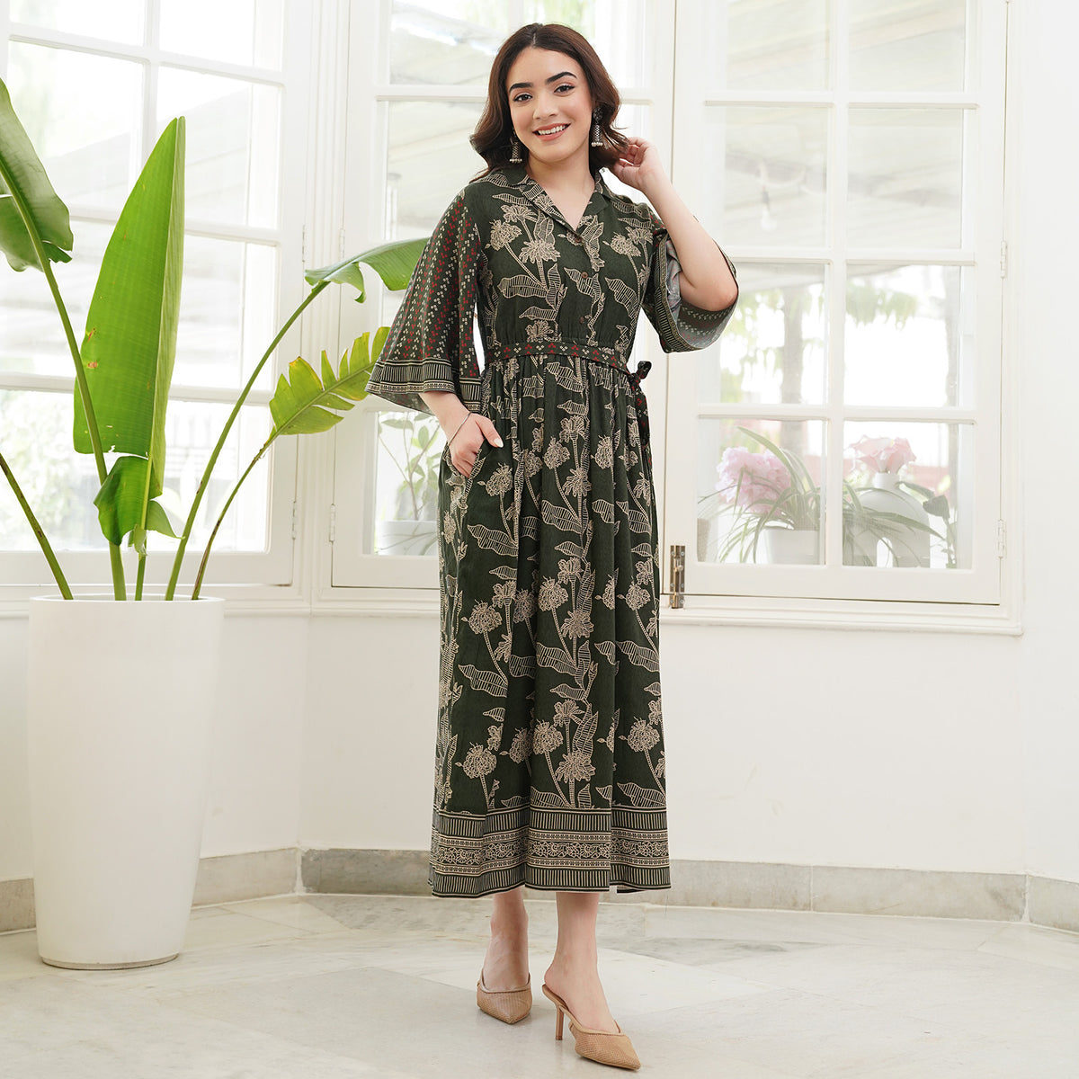 Green Flared Sleeves Dress with Belt Detail & Pockets