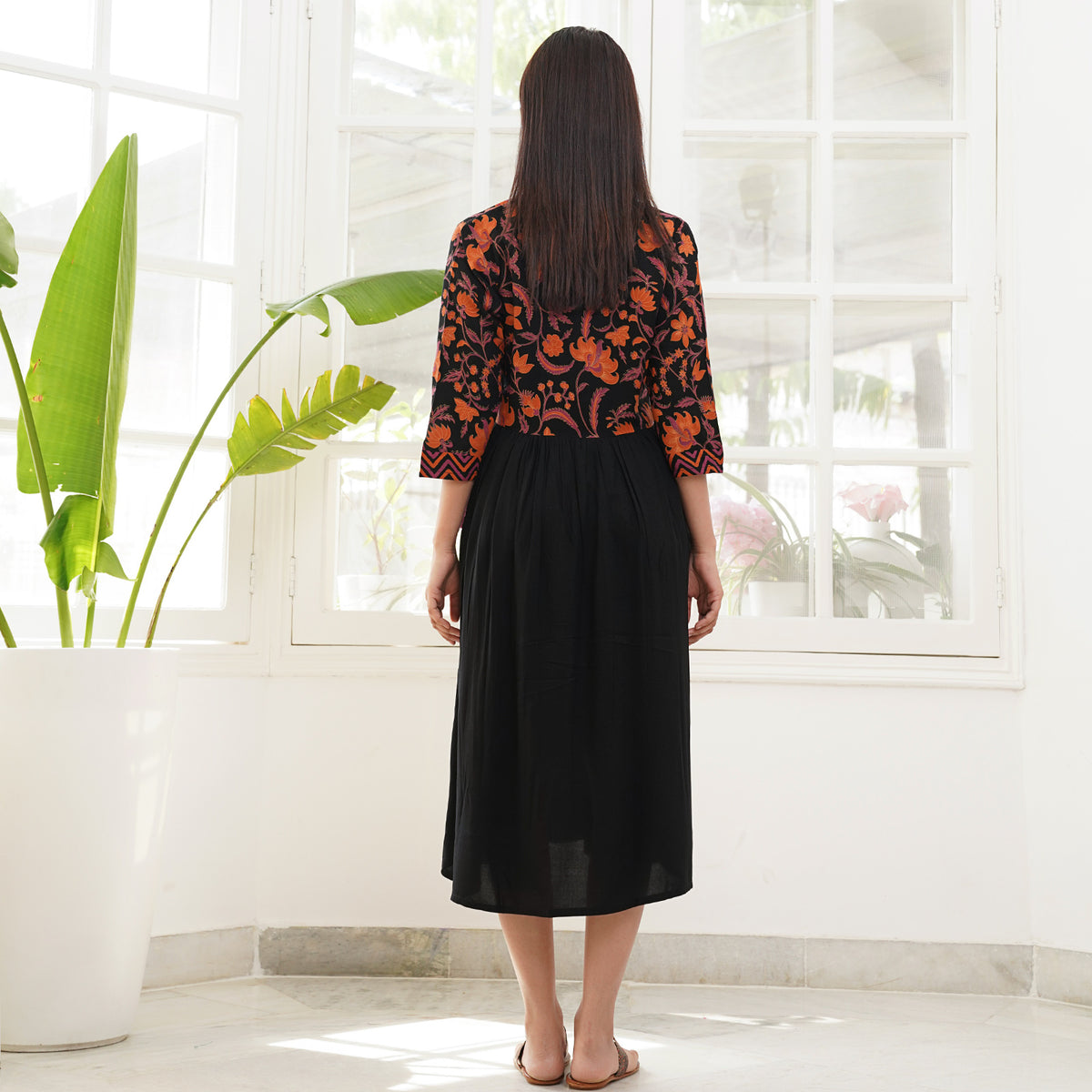 Black & Rust V Neck Gathered Dress With Pockets - SOM