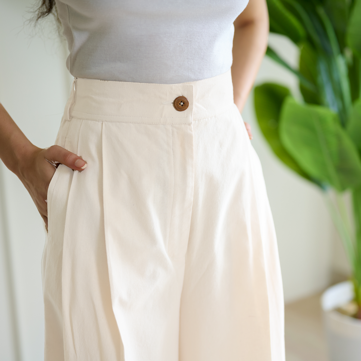 High Waist Pleated Cotton Trousers - White