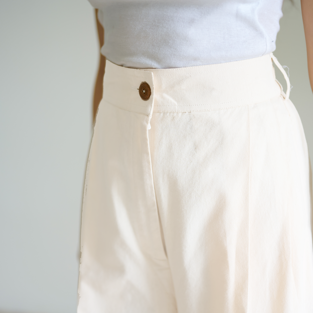 High Waist Pleated Cotton Trousers - White