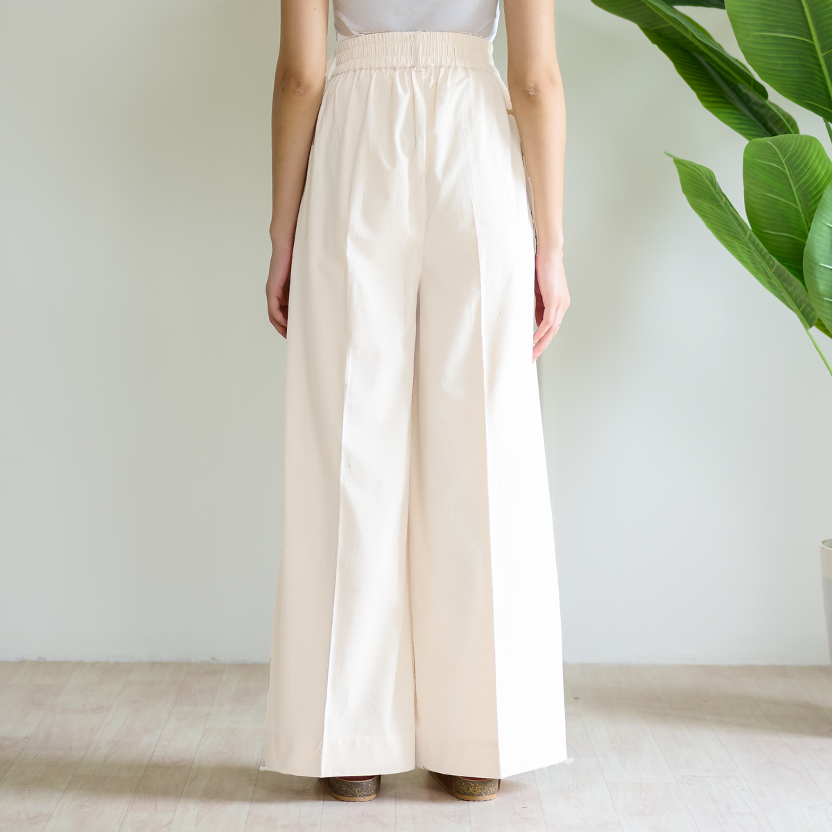 High Waist Pleated Cotton Trousers - White