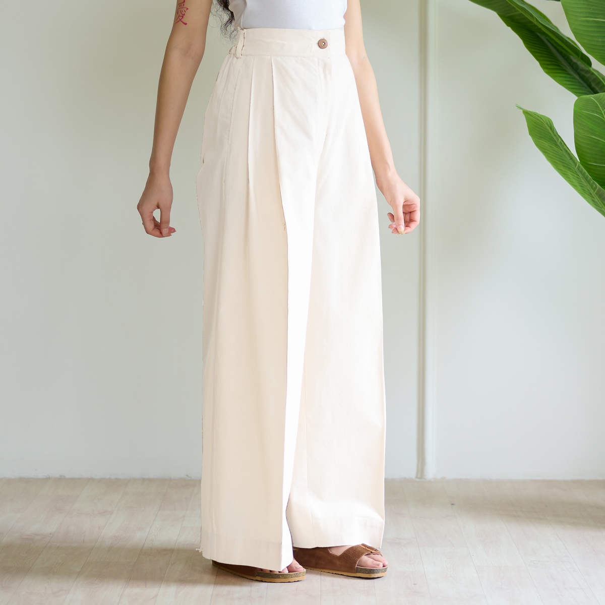 High Waist Pleated Cotton Trousers - White