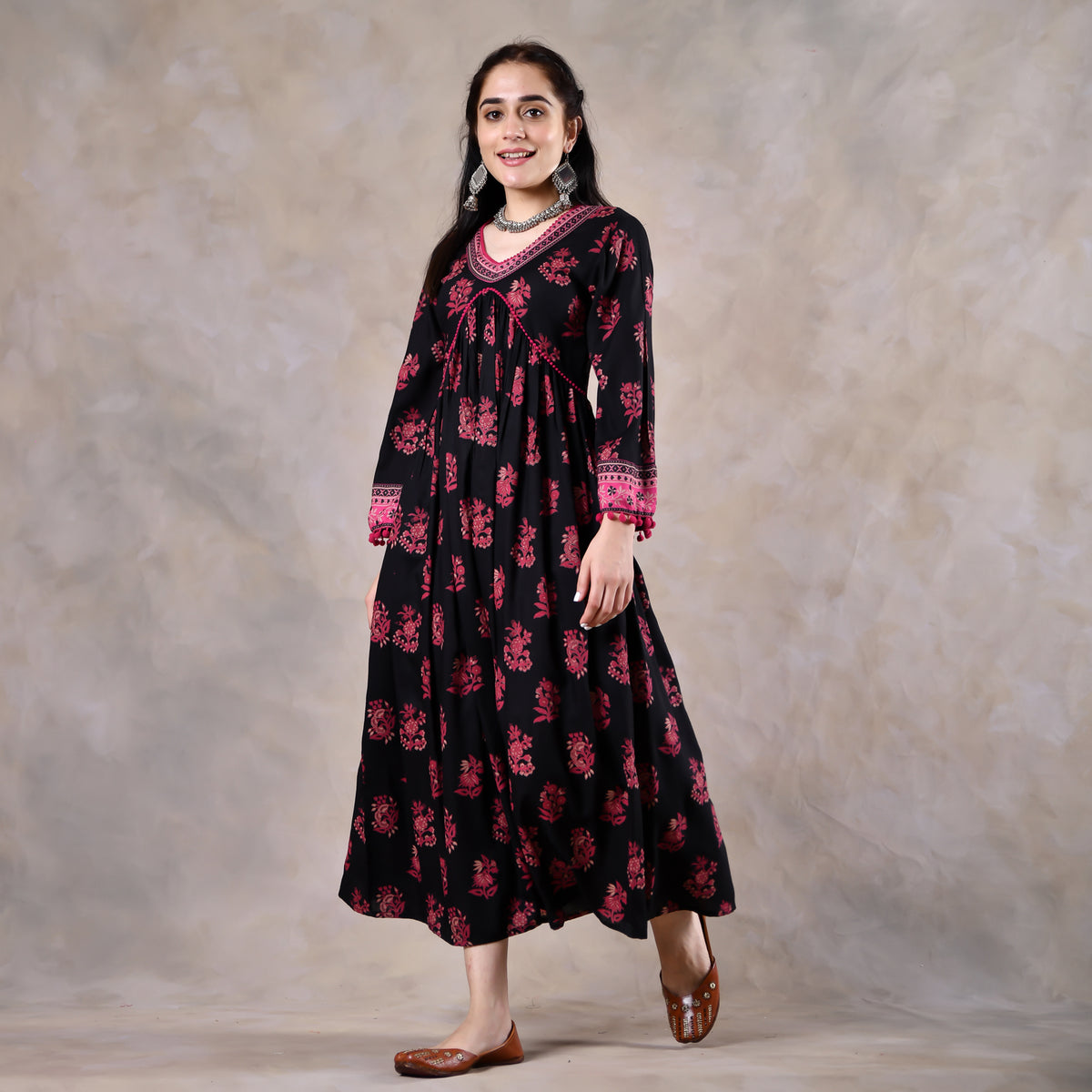 Black and Pink V Neck Gathered Dress