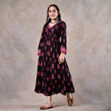 Black and Pink V Neck Gathered Dress