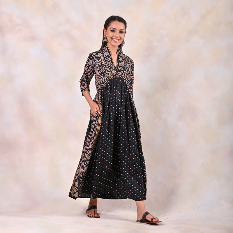 Black Satin Bandhani Print Straight Kurta with Contrast Border at Soch