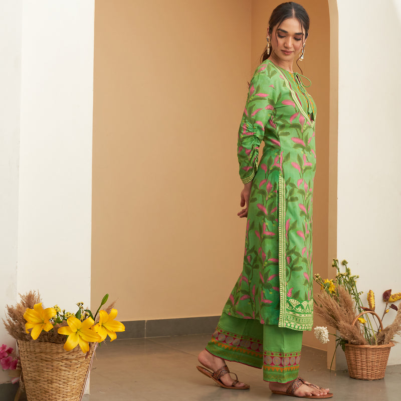 Parrot Green Leaf Printed Kurta Pant Set with Gathered Sleeves