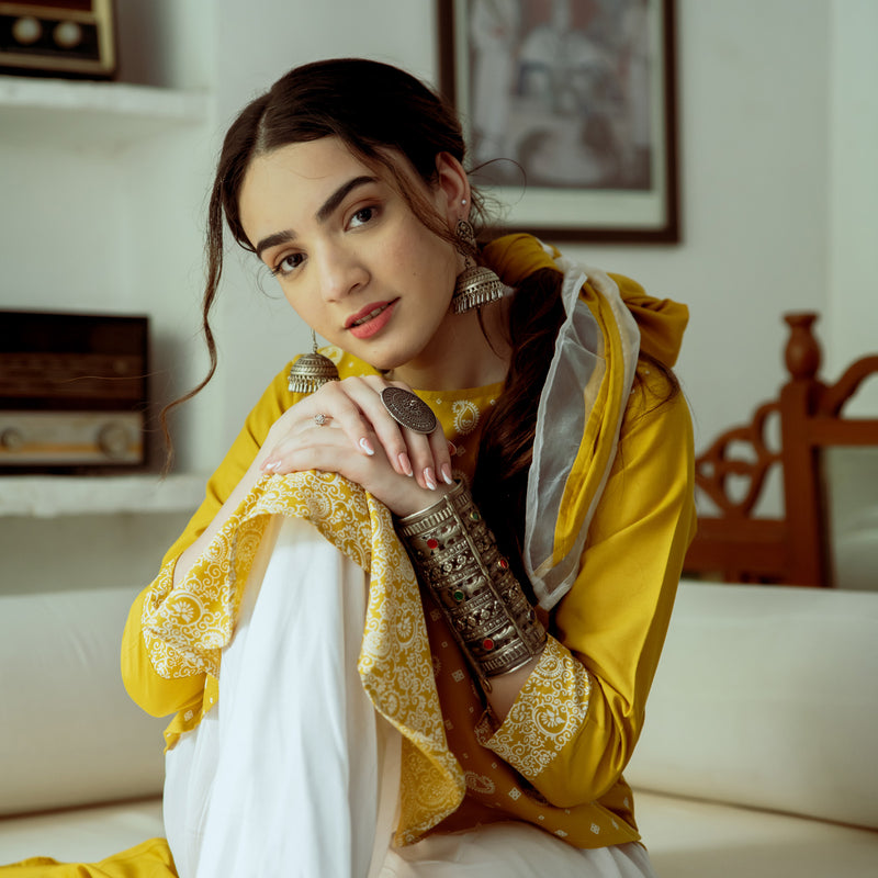 Yellow Paisley Round Hem Kurta with Salwaar Pants & Scarf