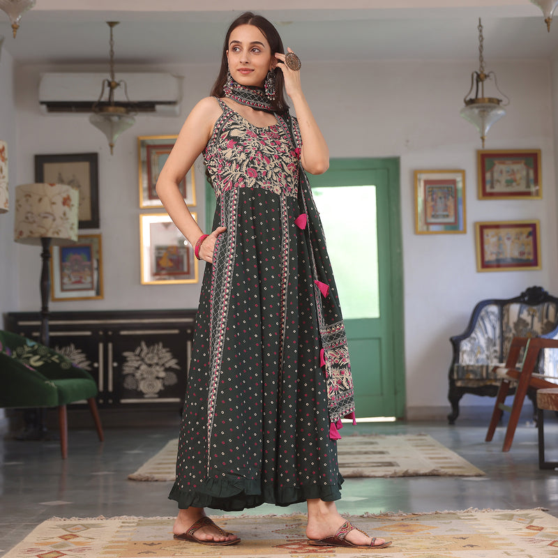 Emerald Green Floral Jaal Tiered Kurta with Dupatta