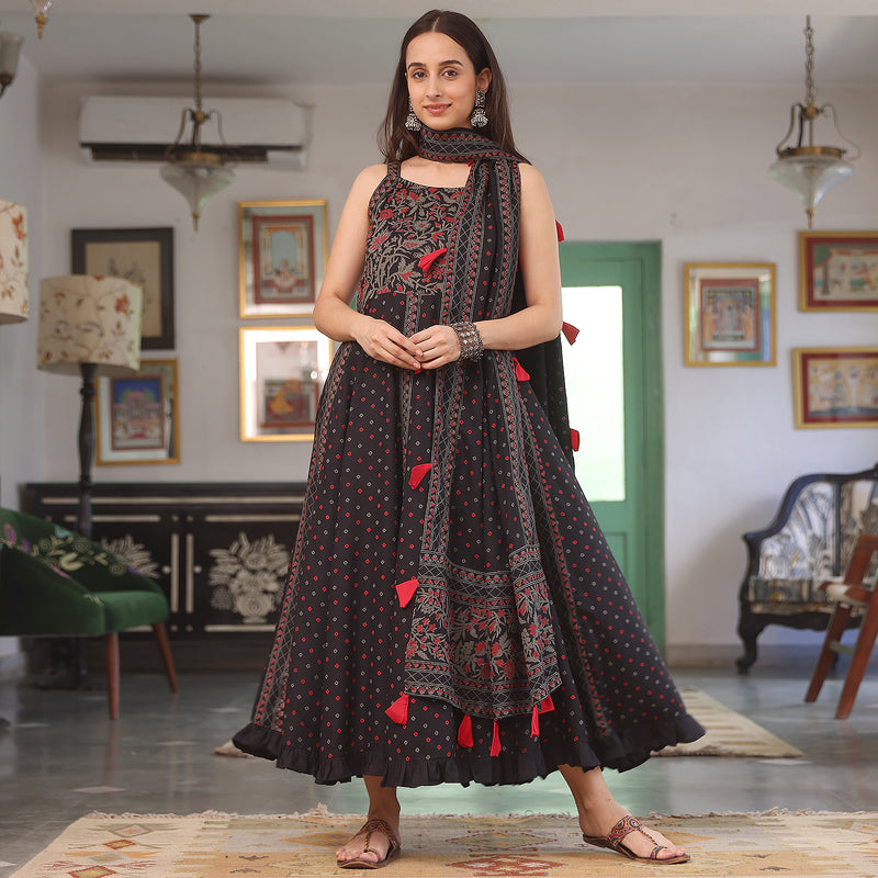 Black Floral Jaal Tiered Kurta with Dupatta